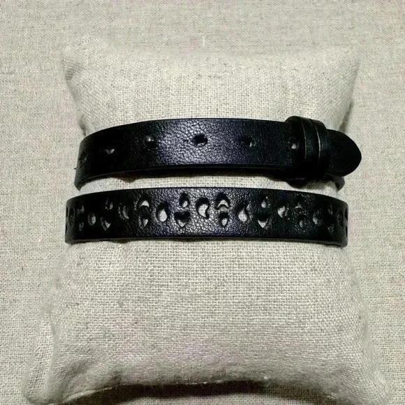 Stella & Dot Lace Detail Reversible Wrap Leather Bracelet - Picture 2 of 7